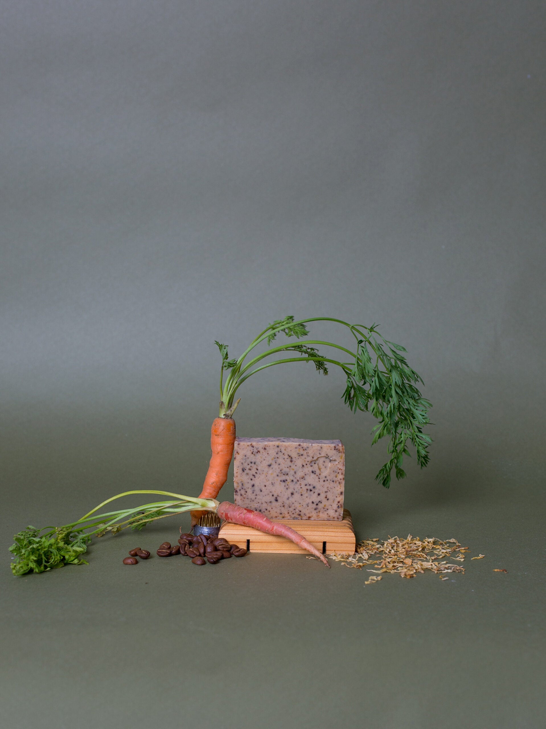 Hazel_Shampoo Bar_Holiday_Portrait