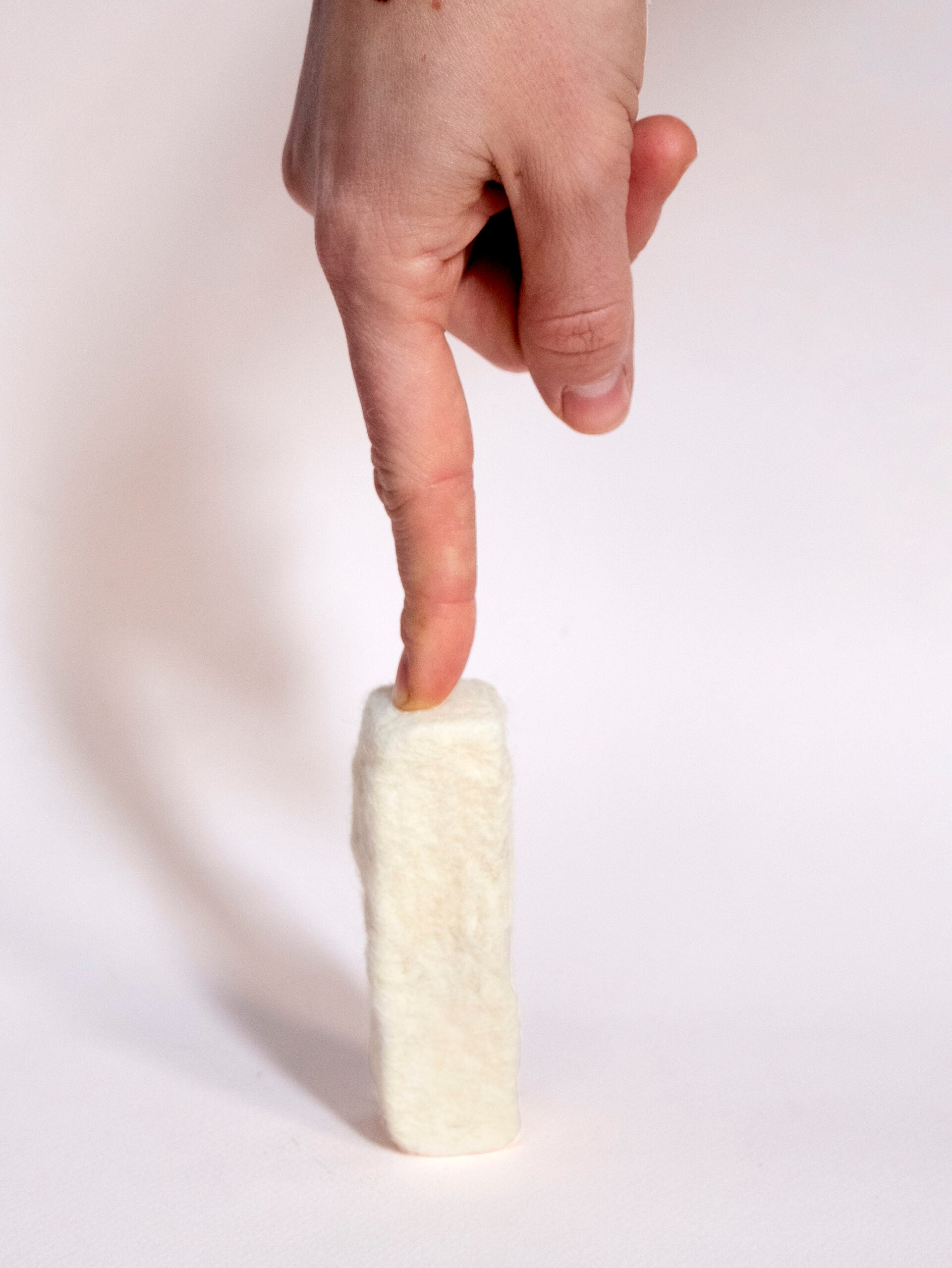 Stain Stick_Studio_Finger_DSCF3630_Portrait