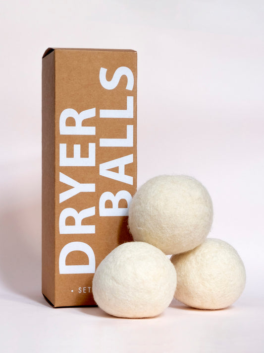 Dryer Balls_In Box and Outside_Portrait_DSCF3606